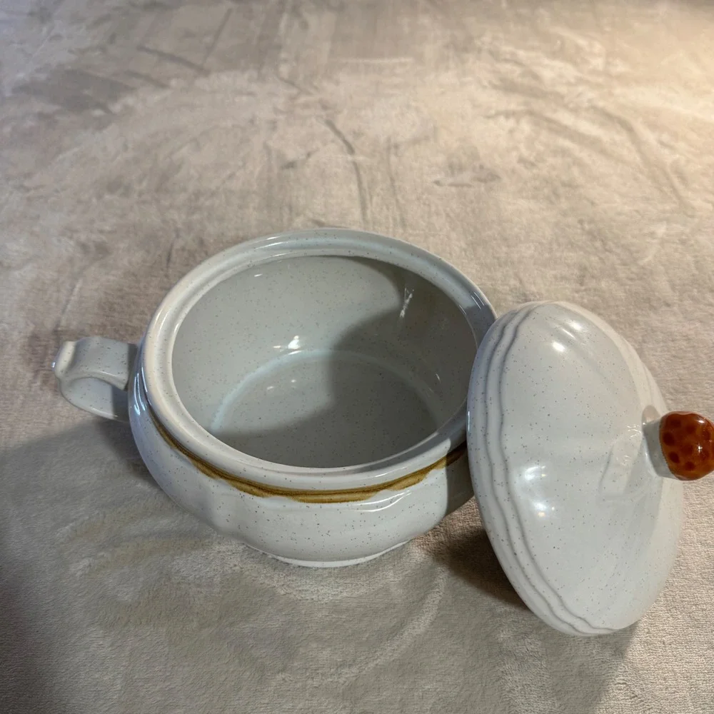 Americana Hearthside Berries n Cream Vintage Stoneware Sugar Bowl Casserole Set